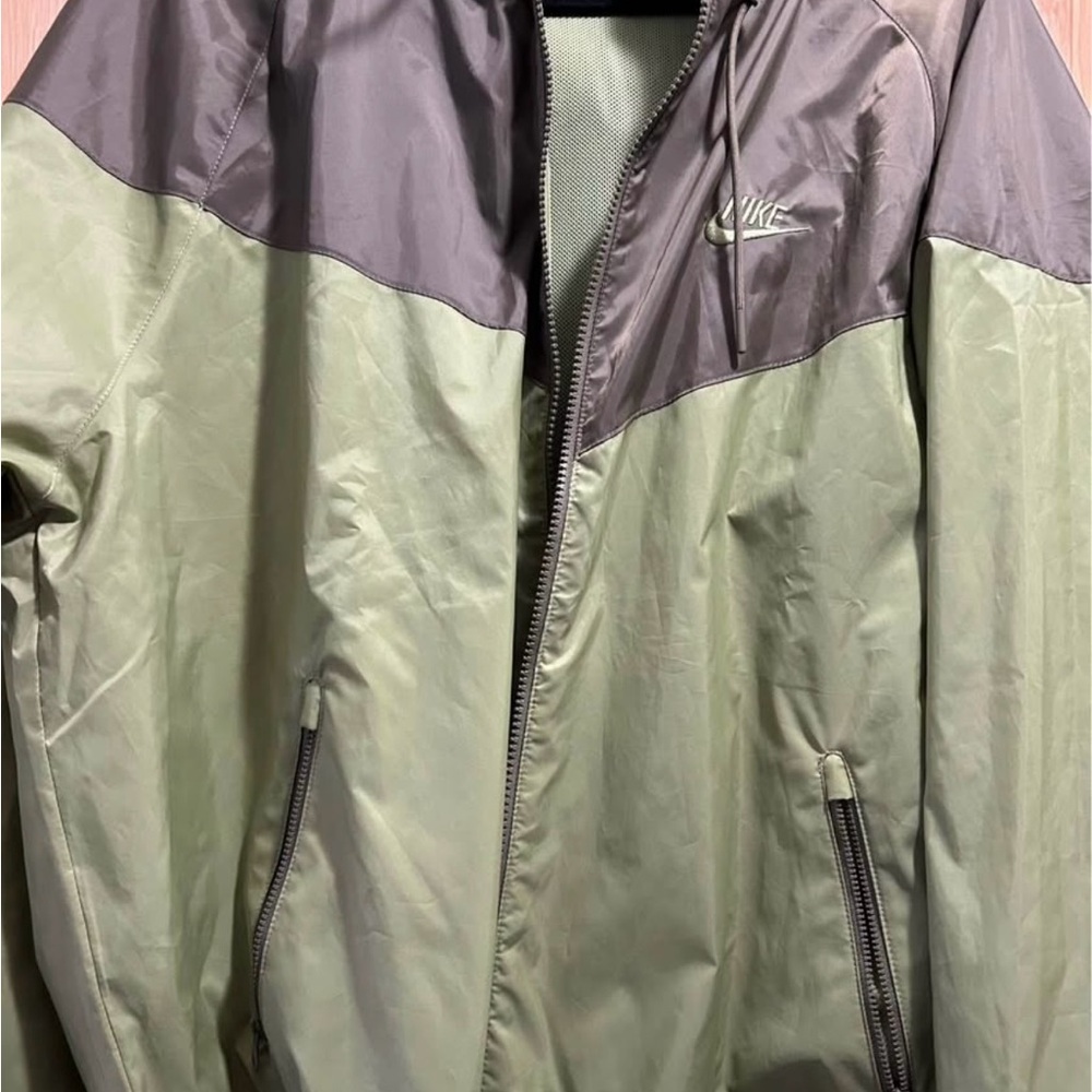Nike Gray and Green Windbreaker Jacket